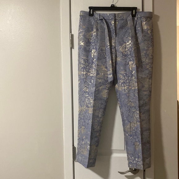 TAHARI Jacquard Pleated Metallic Floral Formal Trouser Pants With Belt - Size 10 - Picture 2 of 4